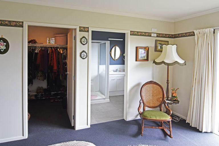 Photo of property in 143b Dixon Street, Masterton, 5810