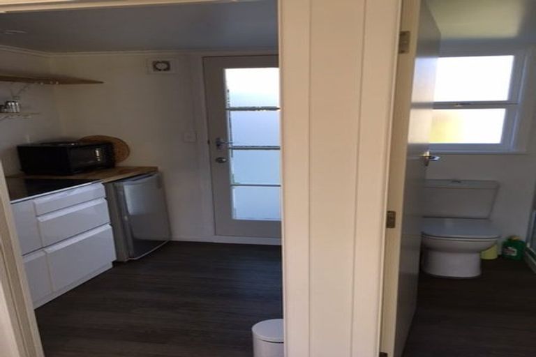 Photo of property in 2 Maungawhare Place, Otumoetai, Tauranga, 3110