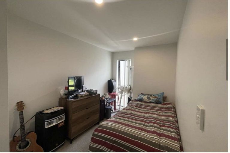 Photo of property in 28 Whai Hua Lane, Mangere Bridge, Auckland, 2022