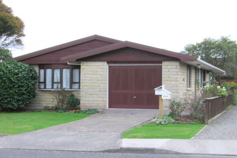 Photo of property in 21 Ngaio Road, Waikanae, 5036