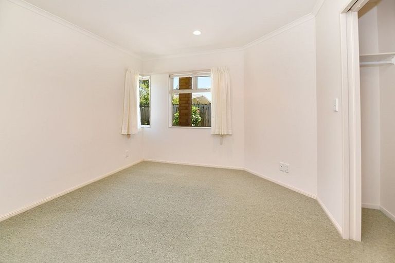 Photo of property in 15a Hatton Road, Orewa, 0931
