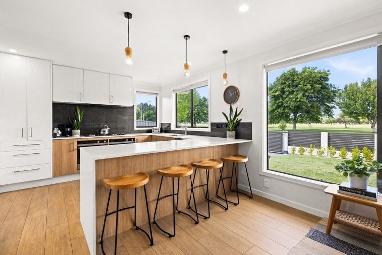 Photo of property in 114 Freyberg Avenue, Tamatea, Napier, 4112