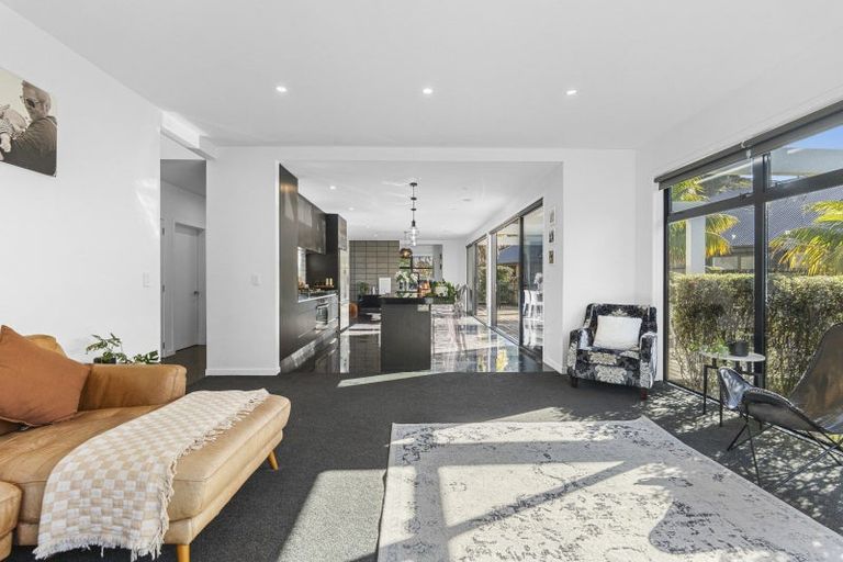 Photo of property in 13 Fernbrook Drive, Hurworth, New Plymouth, 4310
