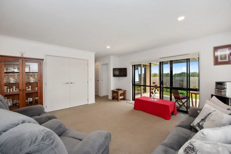 Photo of property in 14/11u Errol Close, Burbush, Hamilton, 3288