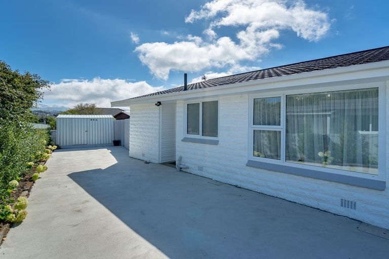Photo of property in 99a Easther Crescent, Kew, Dunedin, 9012