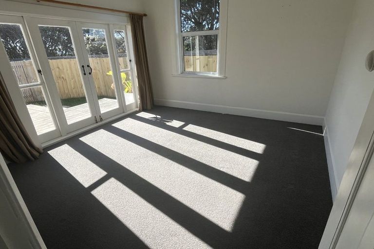 Photo of property in 109 Clemow Road, Fitzroy, New Plymouth, 4312