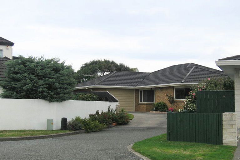 Photo of property in 8 Beach Haven Place, Paraparaumu Beach, Paraparaumu, 5032
