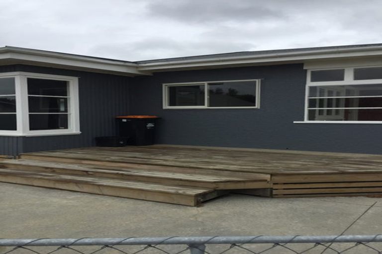 Photo of property in 16 Milson Line, Roslyn, Palmerston North, 4414