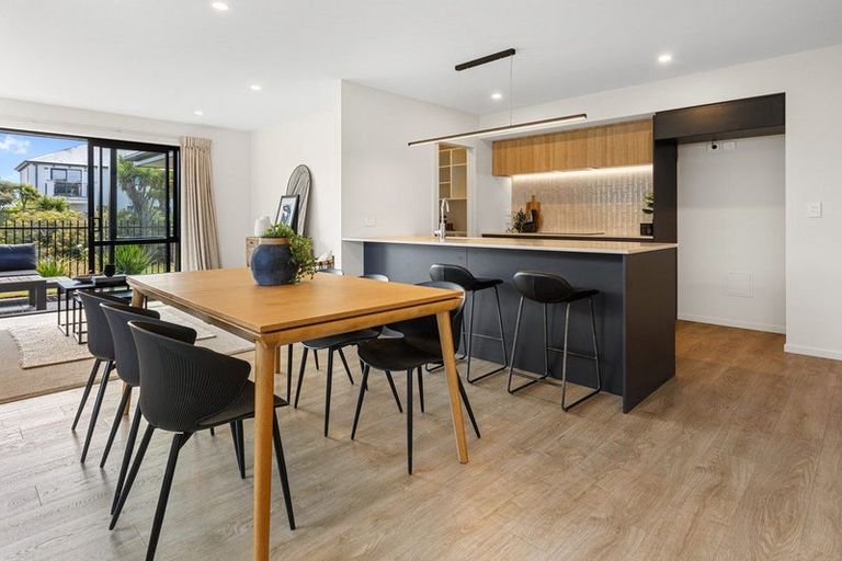 Photo of property in 33 Selfe Crescent, Burwood, Christchurch, 8083