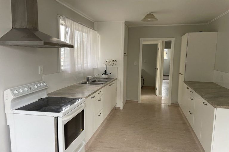 Photo of property in 5 Julian Place, Otara, Auckland, 2023