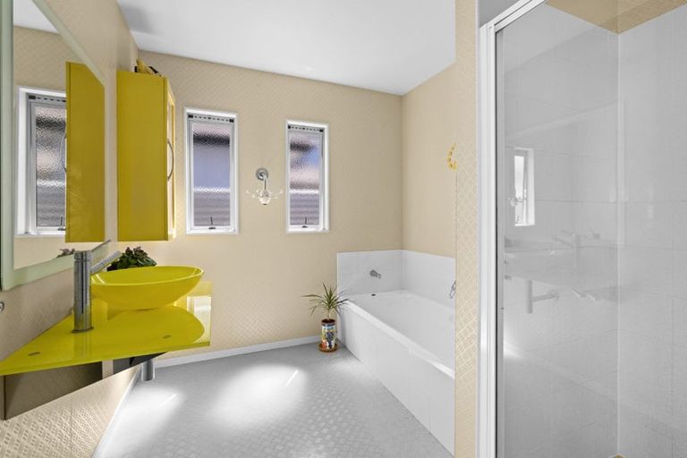 Photo of property in 6 Park Road, Greenmeadows, Napier, 4112