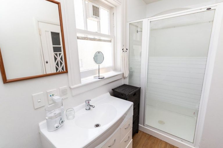 Photo of property in Zena Court, 11f1 Dufferin Street, Mount Victoria, Wellington, 6021