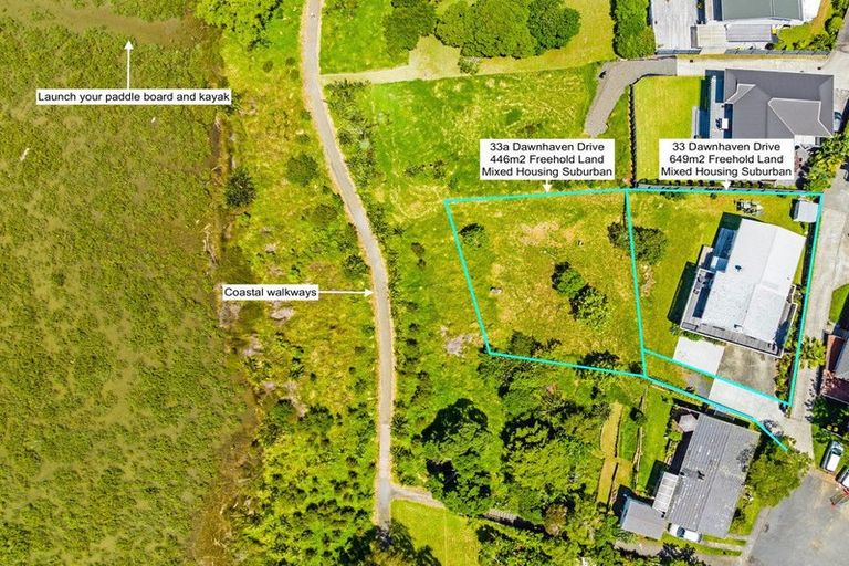 Photo of property in 33a Dawnhaven Drive, Te Atatu Peninsula, Auckland, 0610