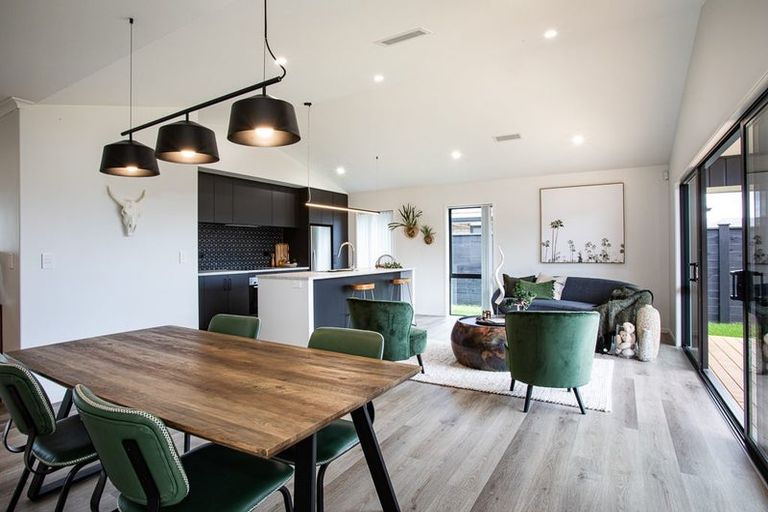 Photo of property in 7 Kanuka Street, Raglan, 3225