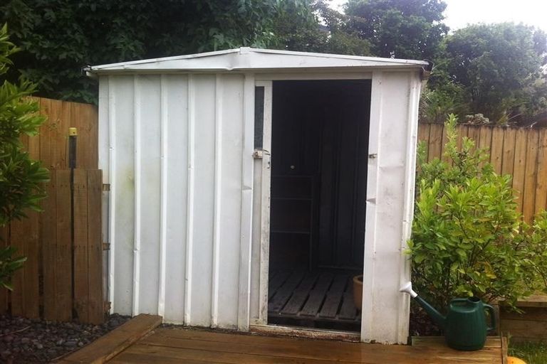 Photo of property in 112b Triangle Road, Massey, Auckland, 0614