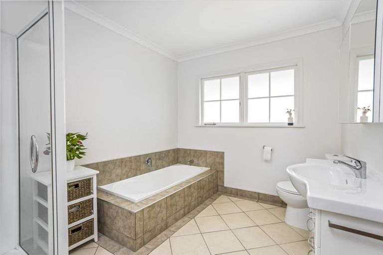 Photo of property in 78 Rosario Crescent, Red Beach, 0932