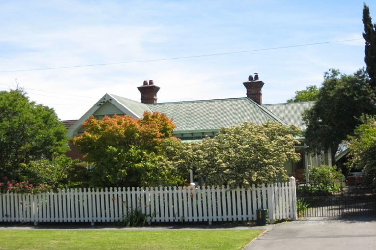 Photo of property in 133 Champion Street, Edgeware, Christchurch, 8013
