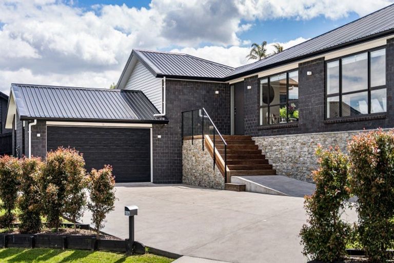 Photo of property in 116 Lisle Farm Drive, Pukekohe, 2120