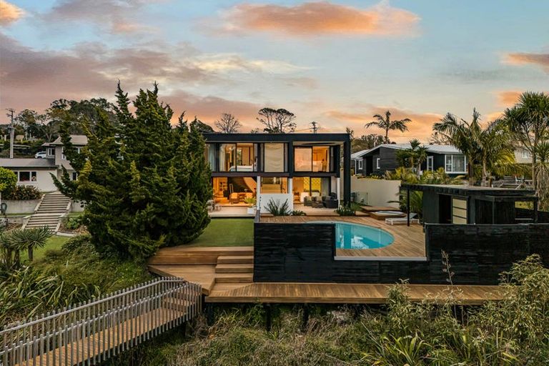 Photo of property in 303 Beach Road, Campbells Bay, Auckland, 0630