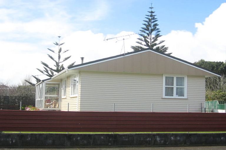 Photo of property in 46 Rosendale Avenue, Spotswood, New Plymouth, 4310