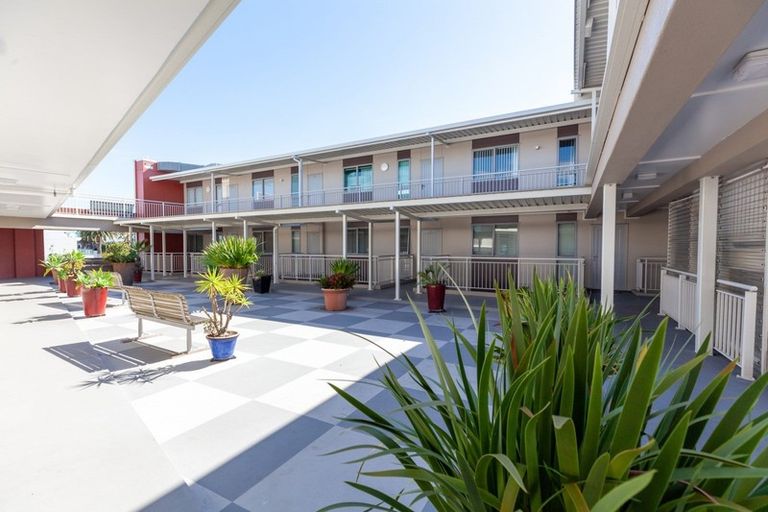 Photo of property in 213/332 Maunganui Road, Mount Maunganui, 3116
