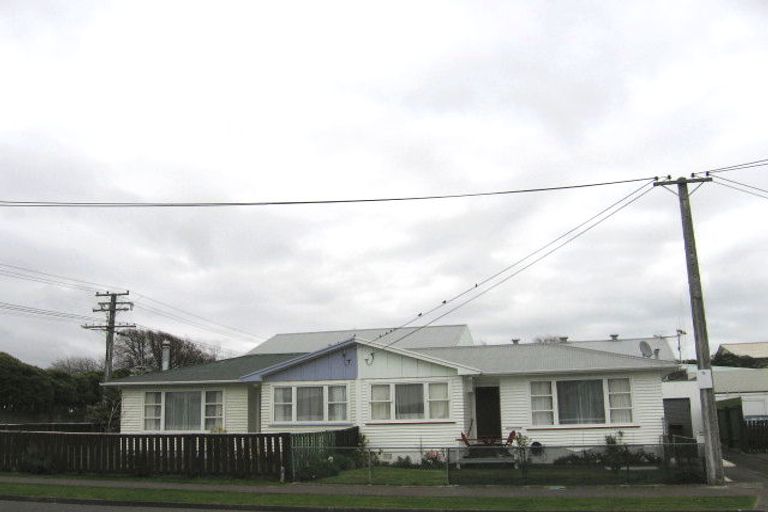Photo of property in 3 Trafalgar Street, Levin, 5510