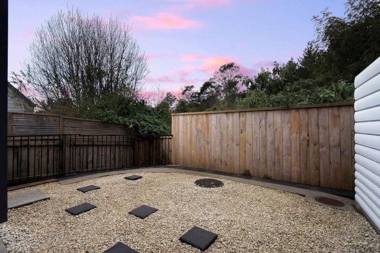Photo of property in 60d Seymour Road, Sunnyvale, Auckland, 0612