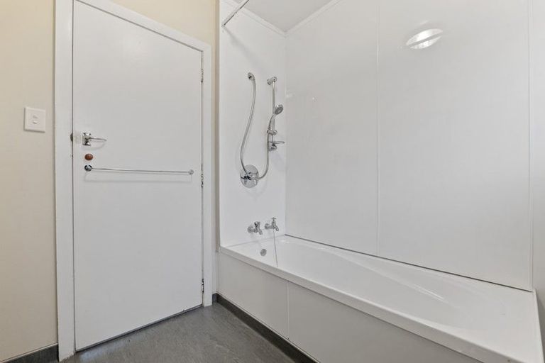 Photo of property in 1/1 Colman Avenue, Sockburn, Christchurch, 8042