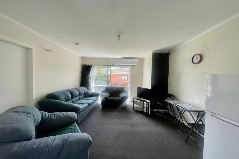 Photo of property in 2/68 Great South Road, Manurewa, Auckland, 2102