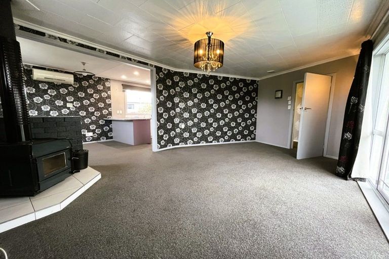 Photo of property in 102 Dipton Street, Kingswell, Invercargill, 9812