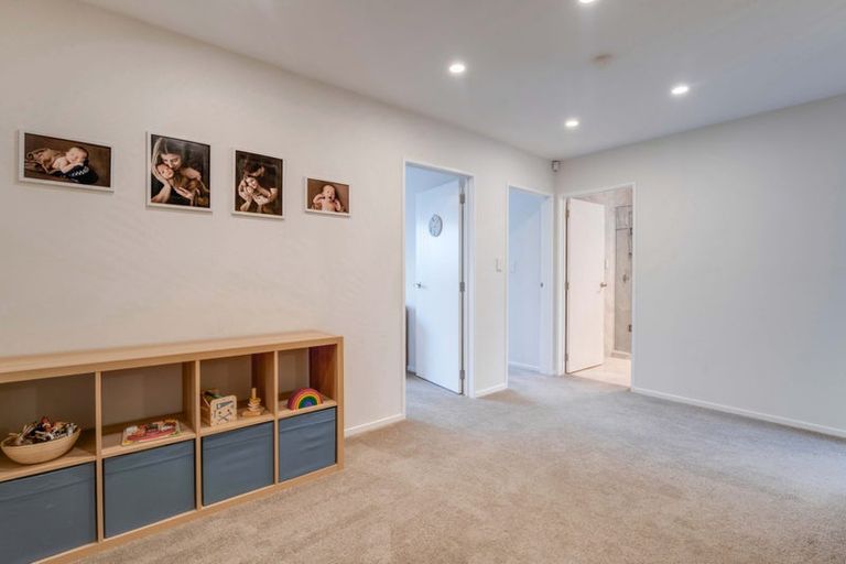 Photo of property in 44 Waipuhinui Way, Wiri, Auckland, 2104