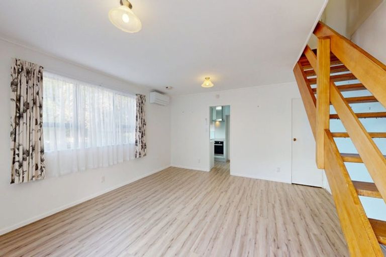 Photo of property in 4/75 Delhi Crescent, Khandallah, Wellington, 6035