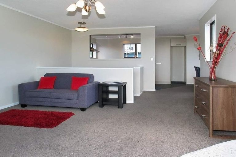 Photo of property in 10b Coventry Close, Ascot Park, Porirua, 5024