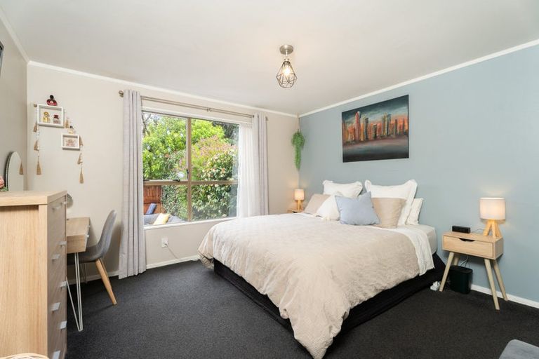 Photo of property in 2 Makatote Grove, Churton Park, Wellington, 6037