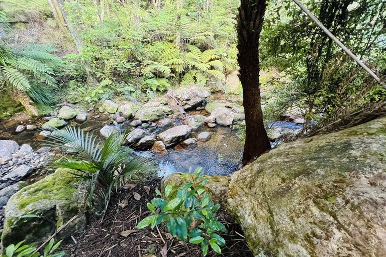 Photo of property in 275 Lillis Lane, Coromandel, 3506
