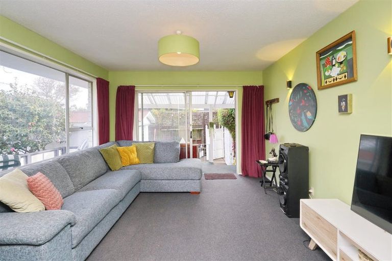 Photo of property in 2/7 Wanstead Place, Woolston, Christchurch, 8062