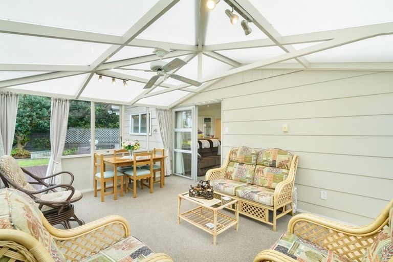 Photo of property in 7a Lillian Place, Orewa, 0931