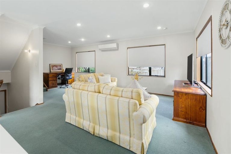 Photo of property in 8 Surrey Lane, Glenview, Hamilton, 3206