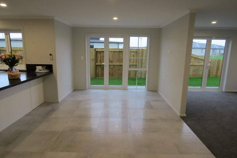 Photo of property in 8 Kahuparere Crescent, Pyes Pa, Tauranga, 3112