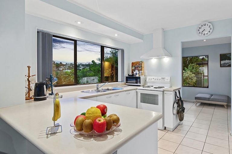 Photo of property in 42b Redwing Street, Browns Bay, Auckland, 0630