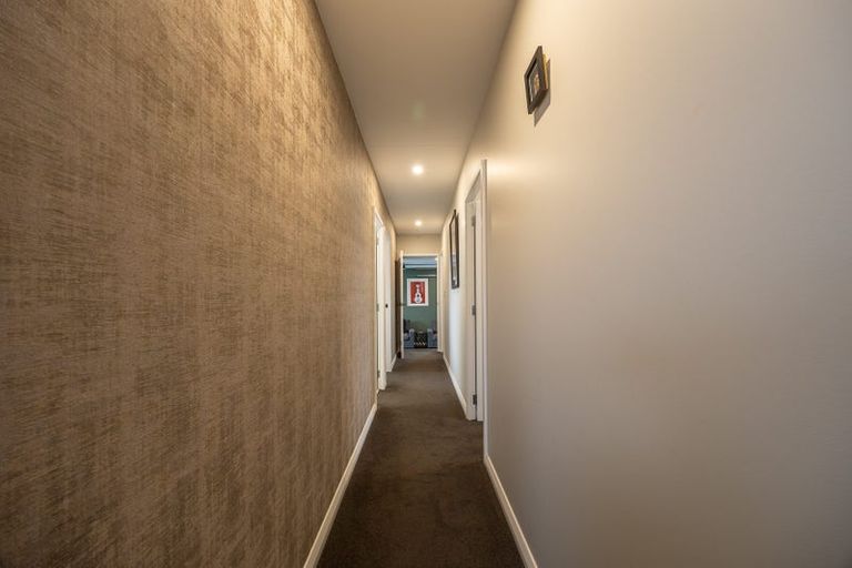 Photo of property in 1 Ambergris Place, Baylys Beach, 0377