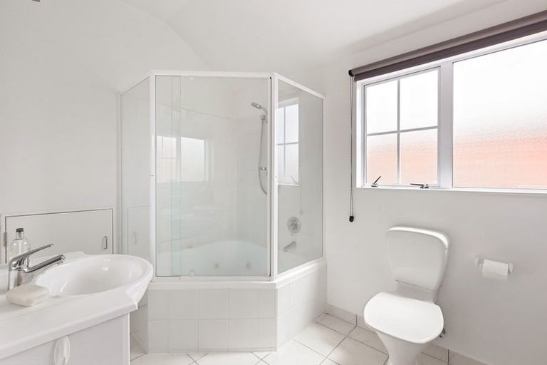 Photo of property in 26a Hobart Street, Miramar, Wellington, 6022