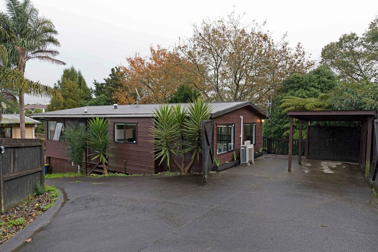 Photo of property in 2/34 Don Buck Road, Massey, Auckland, 0614