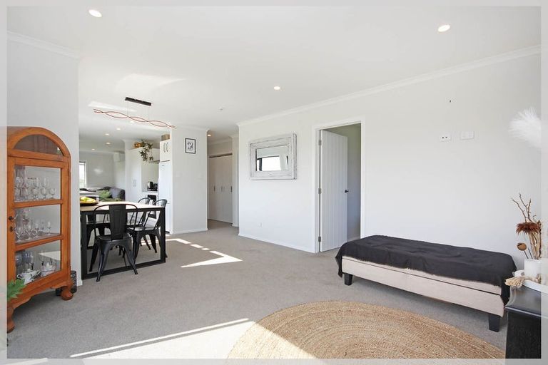 Photo of property in 128 Cummerfield Road, Foxton, 4891