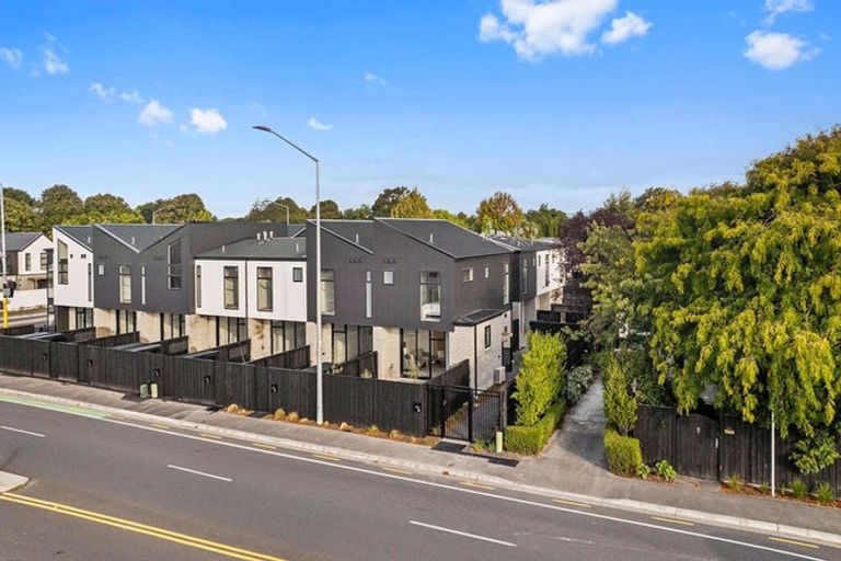 Photo of property in 4/244 Innes Road, St Albans, 8052