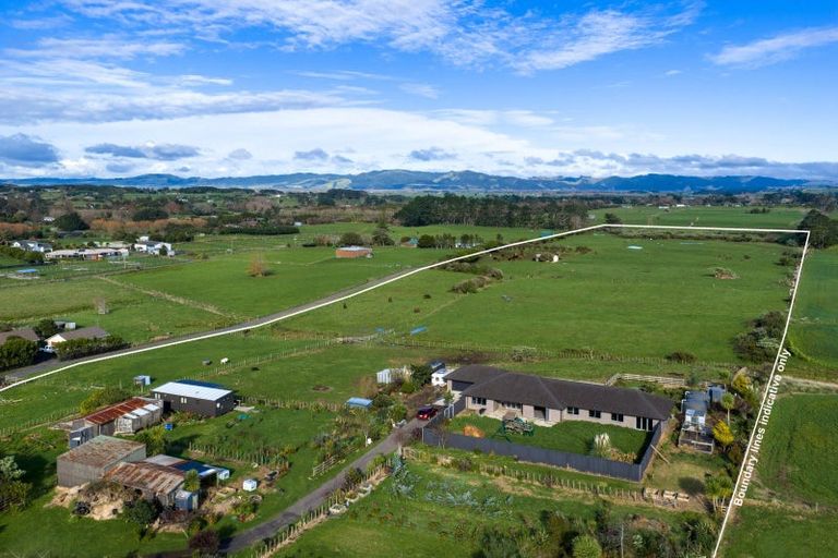Photo of property in 45 Karioitahi Road, Waiuku, 2683