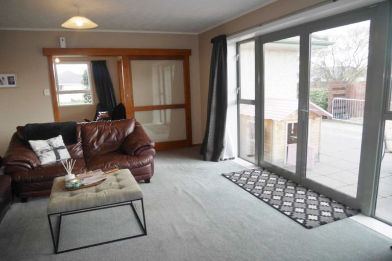 Photo of property in 85 Oakhampton Street, Hornby, Christchurch, 8042
