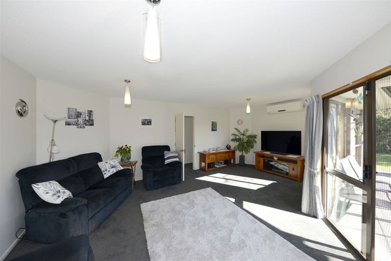 Photo of property in 8 Greenwood Close, Woodend, 7610