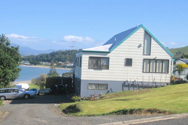 Photo of property in 6 Haddon Crescent, Whitianga, 3510