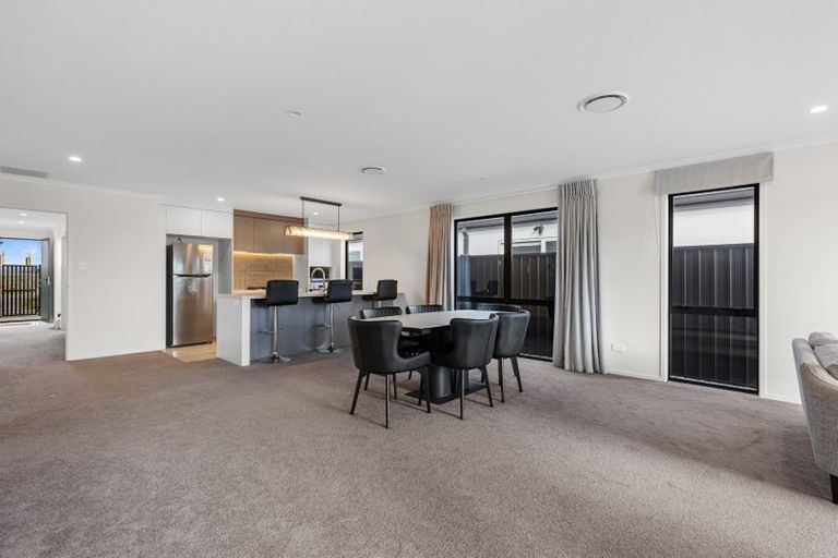 Photo of property in 26 Empire Crescent, Papamoa, 3118